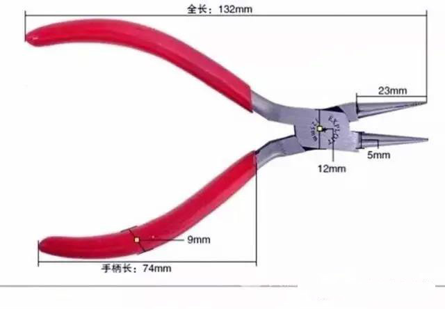 中式服裝的精美盤扣制作