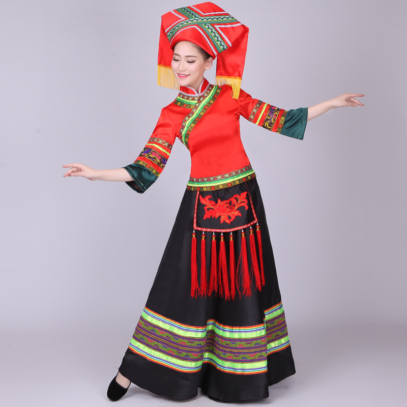 廣西壯族苗族少數民族服裝圖片