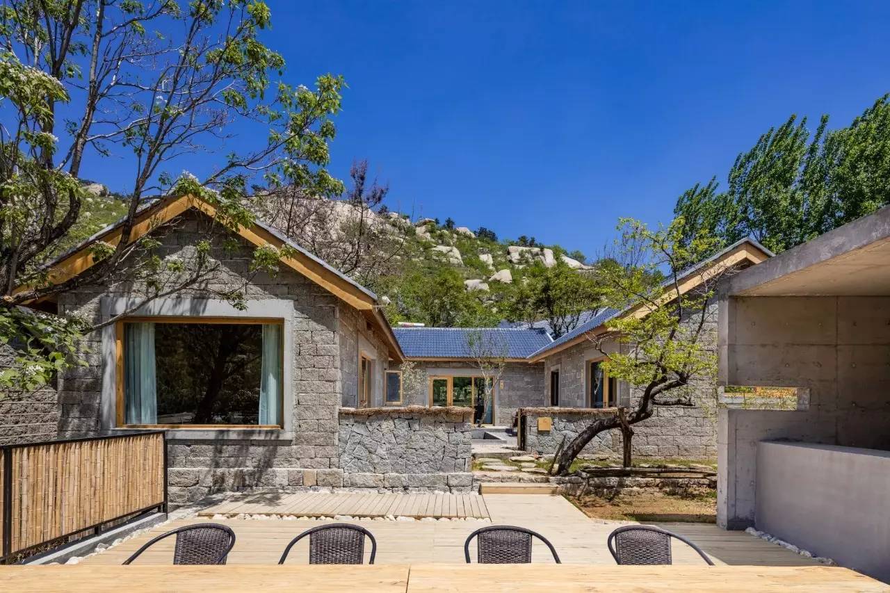 沂蒙山舍，呼吸大自然“臥聽(tīng)松嘯 伴山而眠”