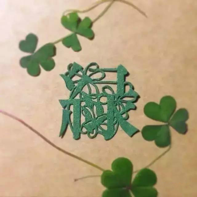 當(dāng)傳統(tǒng)剪紙遇到古詩詞，怎一個(gè)“美”字了得