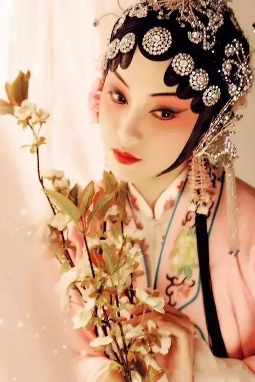 唯美古風(fēng)句子，《相見(jiàn)歡》詞句偶遇京劇