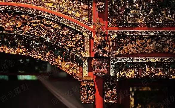 種類繁多的木材質(zhì)古老中式床，不一樣的風情!