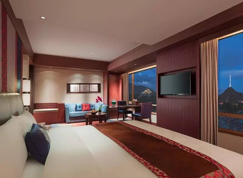 拉薩香格里拉酒店，睡在世界屋脊之上