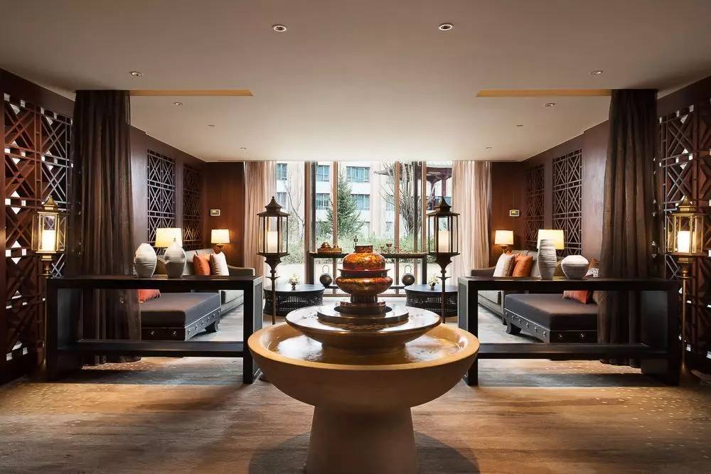 拉薩香格里拉酒店，睡在世界屋脊之上