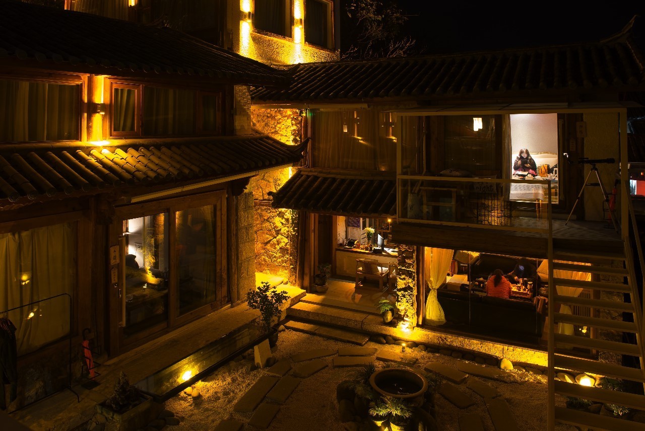 麗江束河聚寶齋民宿，告別曾經(jīng)邂逅未來的美麗