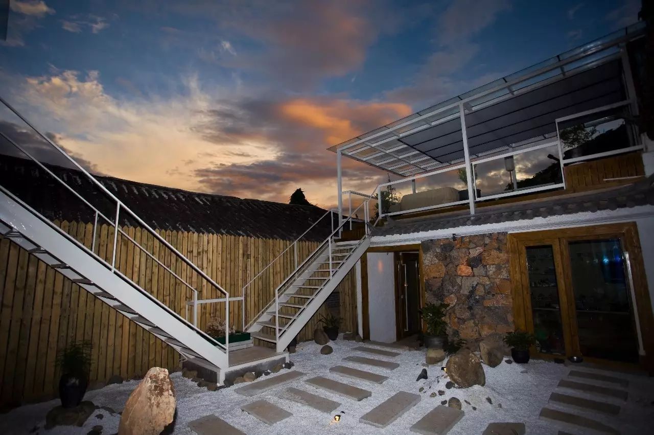 麗江束河聚寶齋民宿，告別曾經(jīng)邂逅未來的美麗