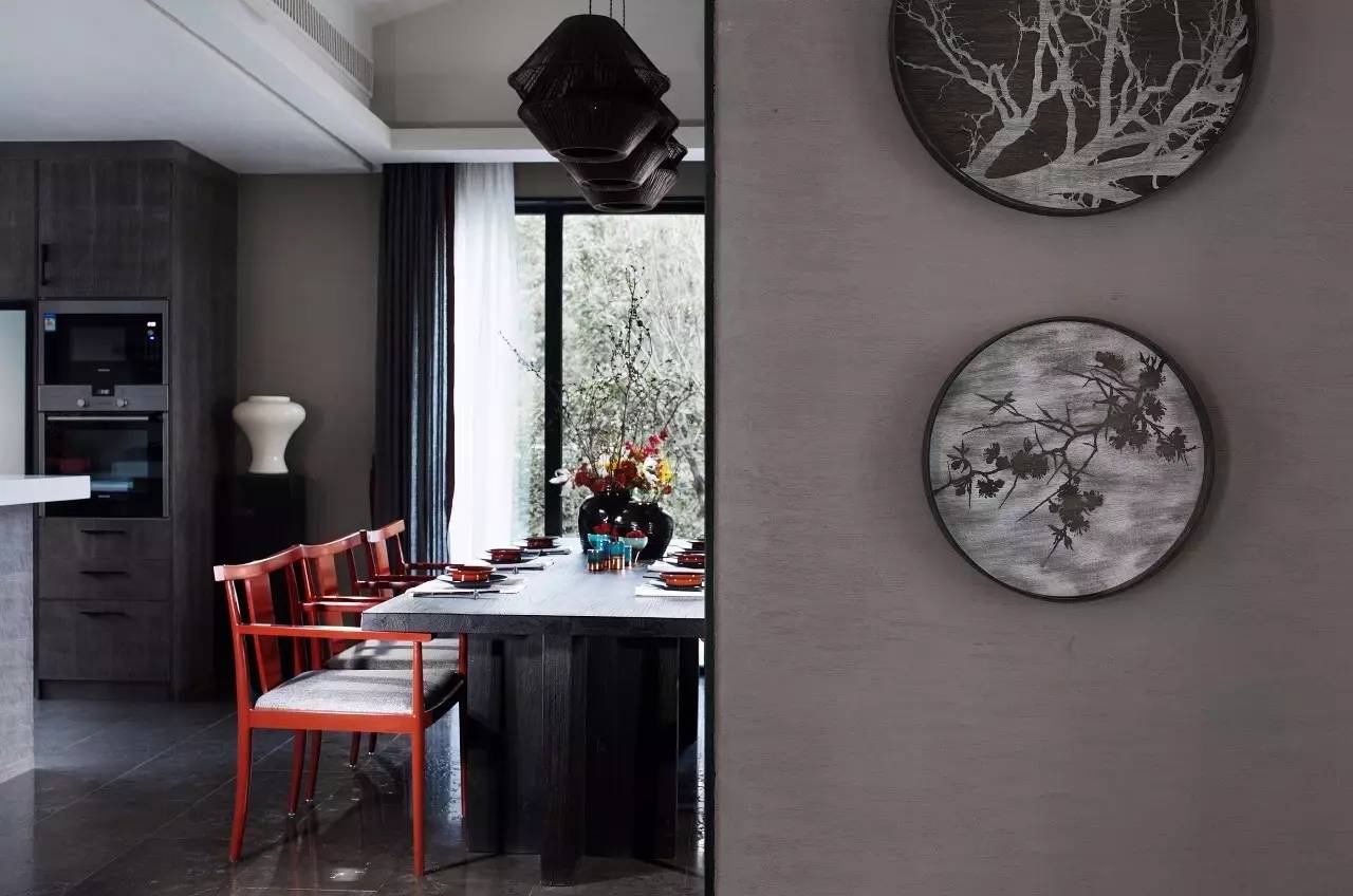 裝修設(shè)計(jì)：一個(gè)福連文苑的家?guī)淼捏@艷!