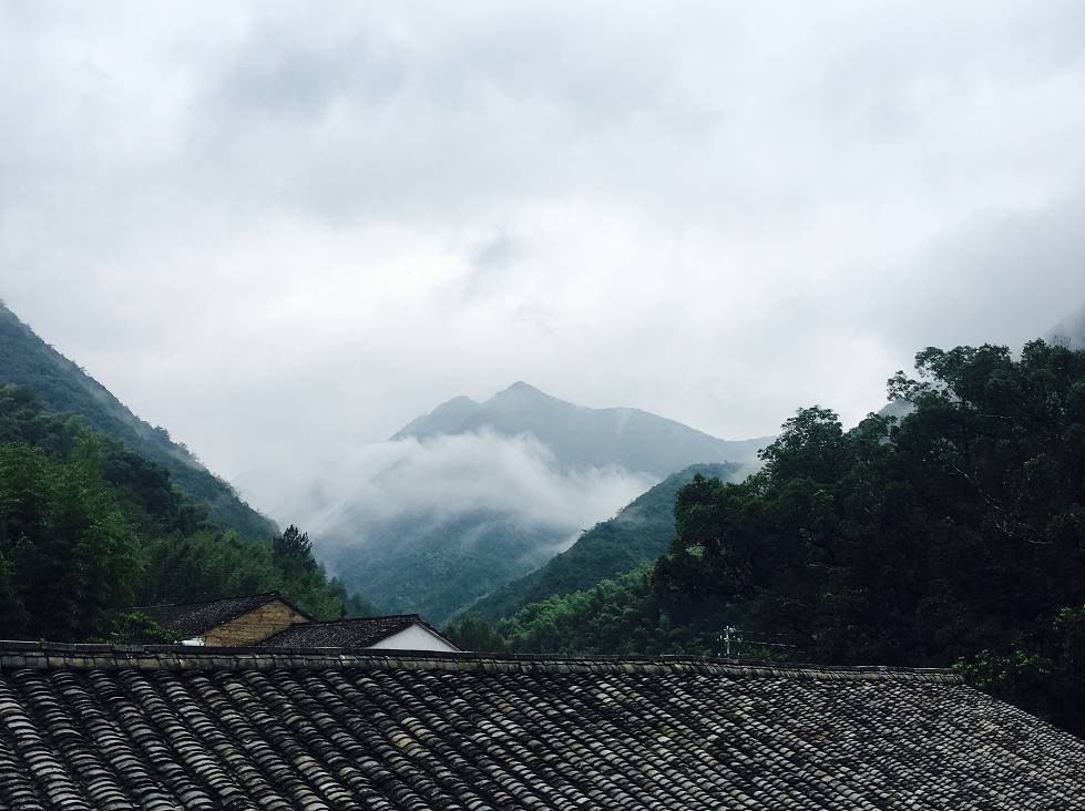 杭州·天方夜潭，給你一個「山脊之巔」的舞臺