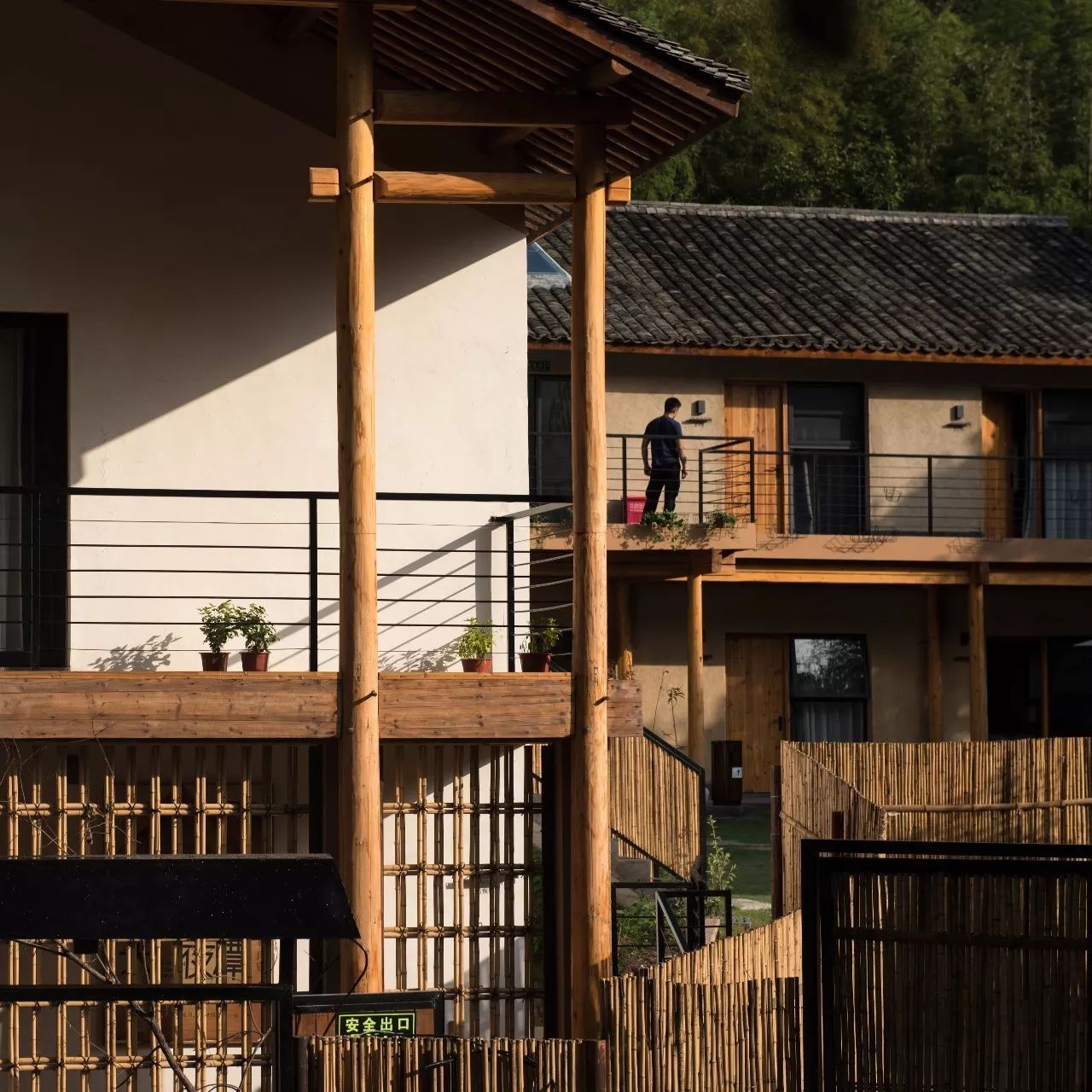 杭州·天方夜潭，給你一個「山脊之巔」的舞臺