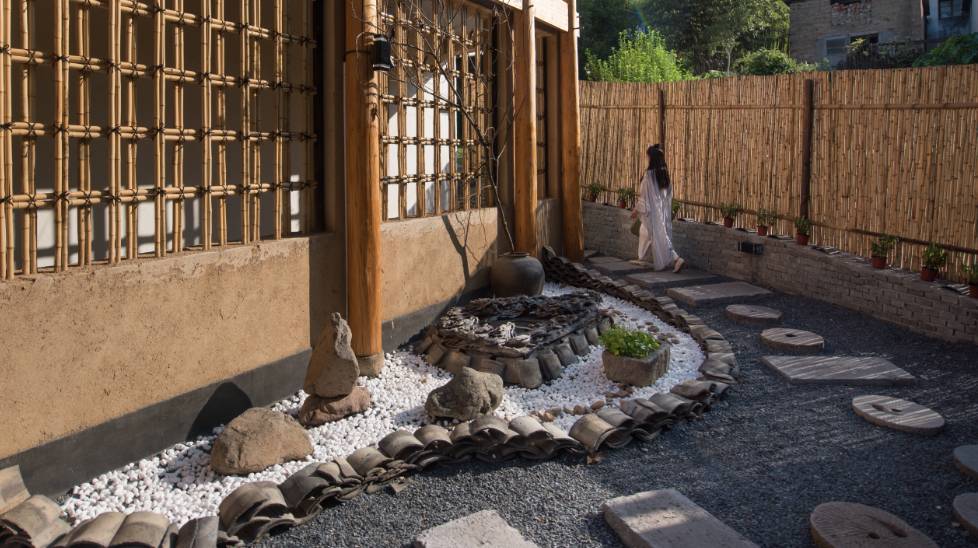 杭州·天方夜潭，給你一個「山脊之巔」的舞臺