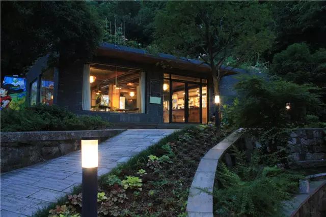 杭州·一色山墅，滿覺隴的月色喝茶散步都是雅事