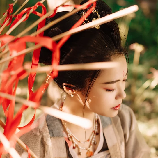 福連文苑彼岸花開唯美古風女子頭像