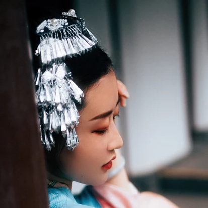 福連文苑清新花朵唯美古風(fēng)女子頭像