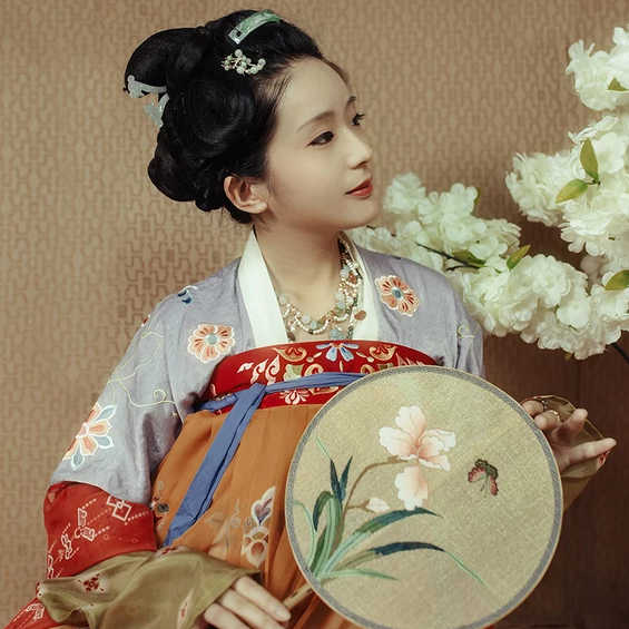 鄰家小女時(shí)尚福連文苑唯美古風(fēng)女子頭像