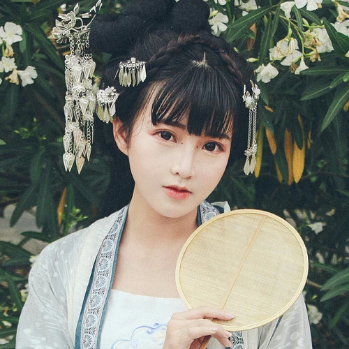 小清新唯美花朵頭像，福連文苑古風(fēng)真人女子頭像