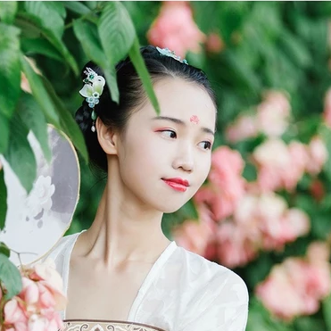 清新花朵福連文苑古風(fēng)真人唯美女子頭像