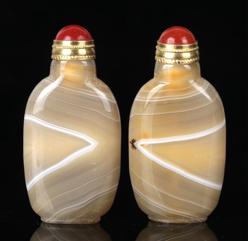 瑪瑙鼻煙壺，韻味自然成景