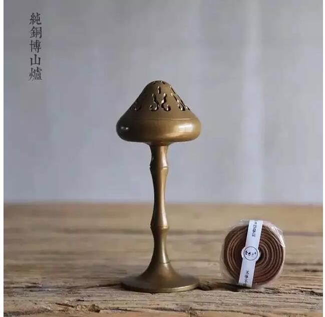 香爐紫煙，出自香爐歸于縹緲