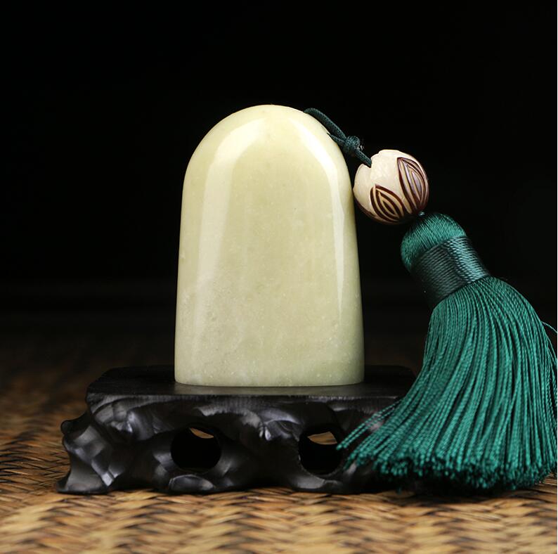 青田石印章，一小方卻有天地藏