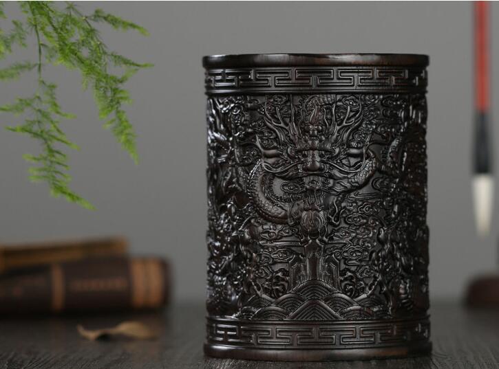 紅木筆筒，書房中不可或缺的瑰寶