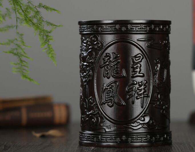 紅木筆筒，書房中不可或缺的瑰寶