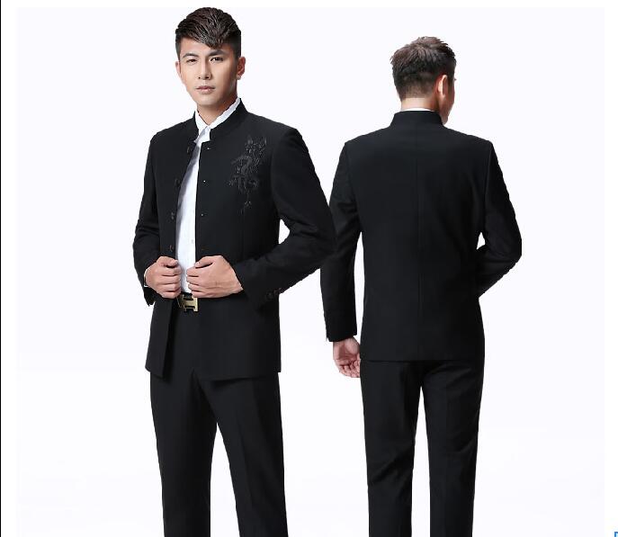 立領(lǐng)中山裝，恰同學(xué)少年風(fēng)華正茂