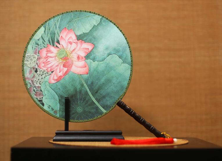 梅蘭竹菊系列團(tuán)扇，團(tuán)扇搖搖美人裊裊