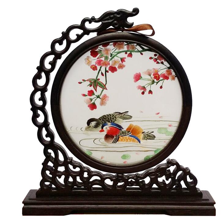 純手工蘇繡屏風(fēng)，刺繡針針姑蘇魂