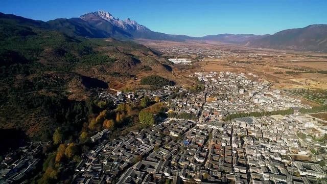 麗江束河無爾，在這里帶著夢想開花棲居