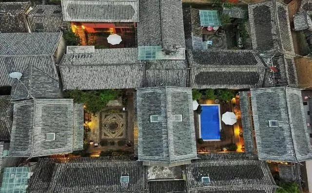 麗江束河無爾，在這里帶著夢(mèng)想開花棲居