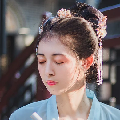 福連文苑清風(fēng)唯美古風(fēng)女生真人頭像