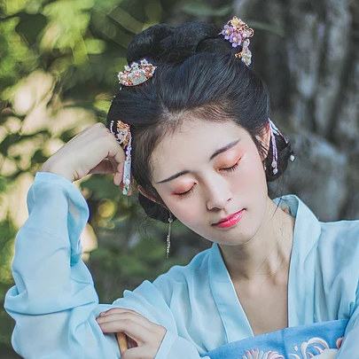 福連文苑清風(fēng)唯美古風(fēng)女生真人頭像