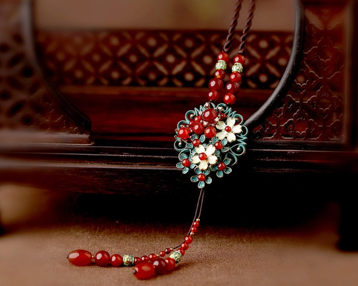 時尚福連文苑紅色瑪瑙鏤空花朵吊墜項鏈毛衣鏈