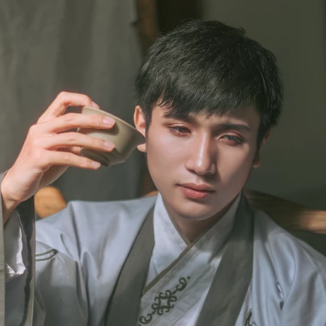 古典福連文苑漢服孤館燈青頭像，古風男生頭像