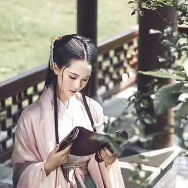 漢服女生頭像，古風(fēng)真人女子頭像