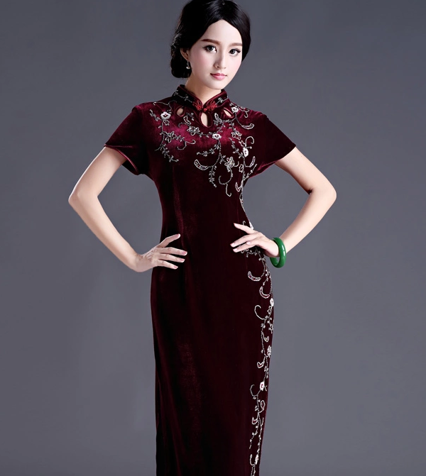 金絲絨長款旗袍，手工釘珠修身旗袍