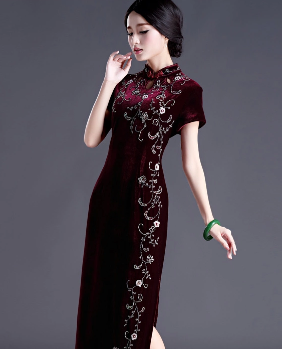 金絲絨長款旗袍，手工釘珠修身旗袍