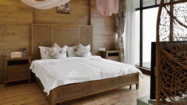 寧波·花雨醉，品花間一壺酒聽雨后醉朦朧