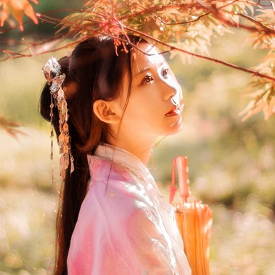 帶傘唯美可愛(ài)頭像，唯美古風(fēng)女子真人頭像