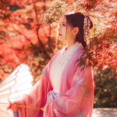 帶傘唯美可愛(ài)頭像，唯美古風(fēng)女子真人頭像