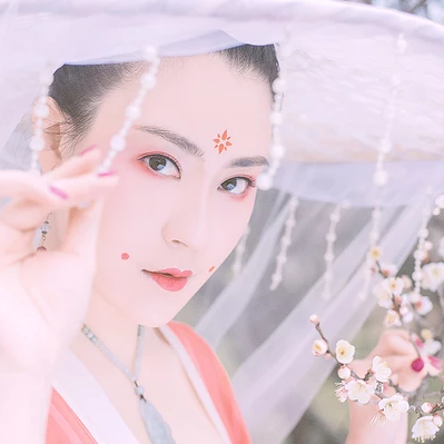 妖嬈女生頭像，唯美古風真人頭像