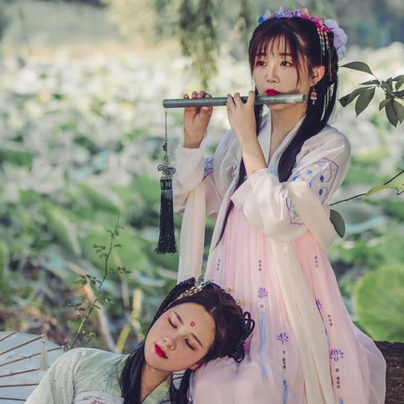 荷塘邊古風頭像，唯美古風閨蜜真人頭像