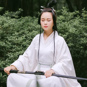 白衣俠女冷艷頭像，唯美古風女子真人頭像