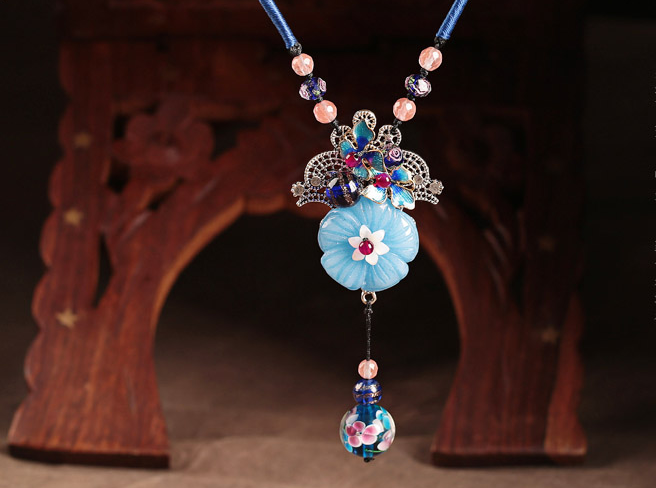 幽藍(lán)繁香福連文苑吊墜毛衣鏈復(fù)古項(xiàng)鏈
