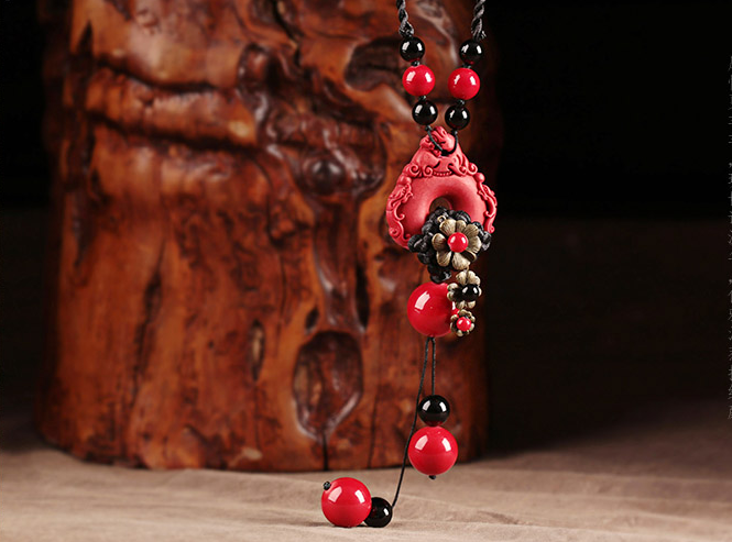 福連文苑朱砂吊墜毛衣鏈復(fù)古紅色項(xiàng)鏈