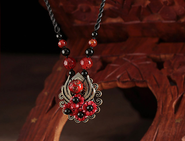 香艷復(fù)古福連文苑毛衣鏈紅色琉璃吊墜項(xiàng)鏈