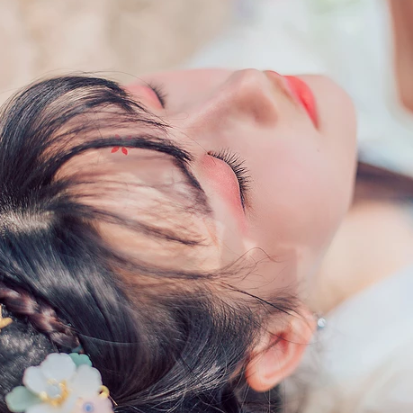 飄逸帶團扇小清新頭像，唯美古風女子真人頭像