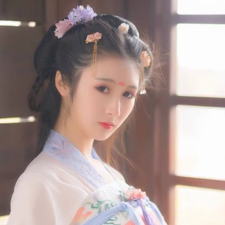 粉色小清新帶團(tuán)扇頭像，唯美古風(fēng)女子真人頭像