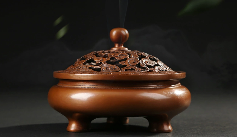 鏤空云紋熏香爐，仿古紫銅鏤空香爐