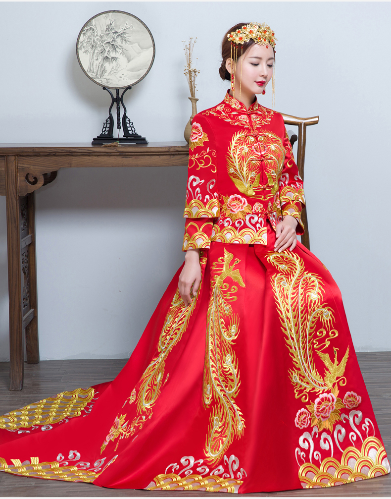 時尚福連文苑拖尾中式禮服，金線刺繡新娘禮服